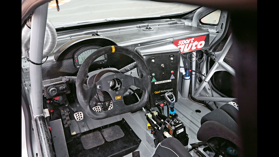 Opel Astra OPC Cup, Cockpit
