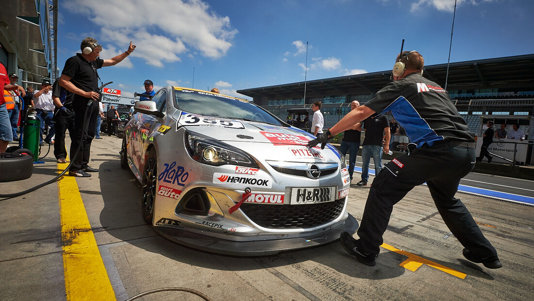 Opel Astra OPC - VLN 2013