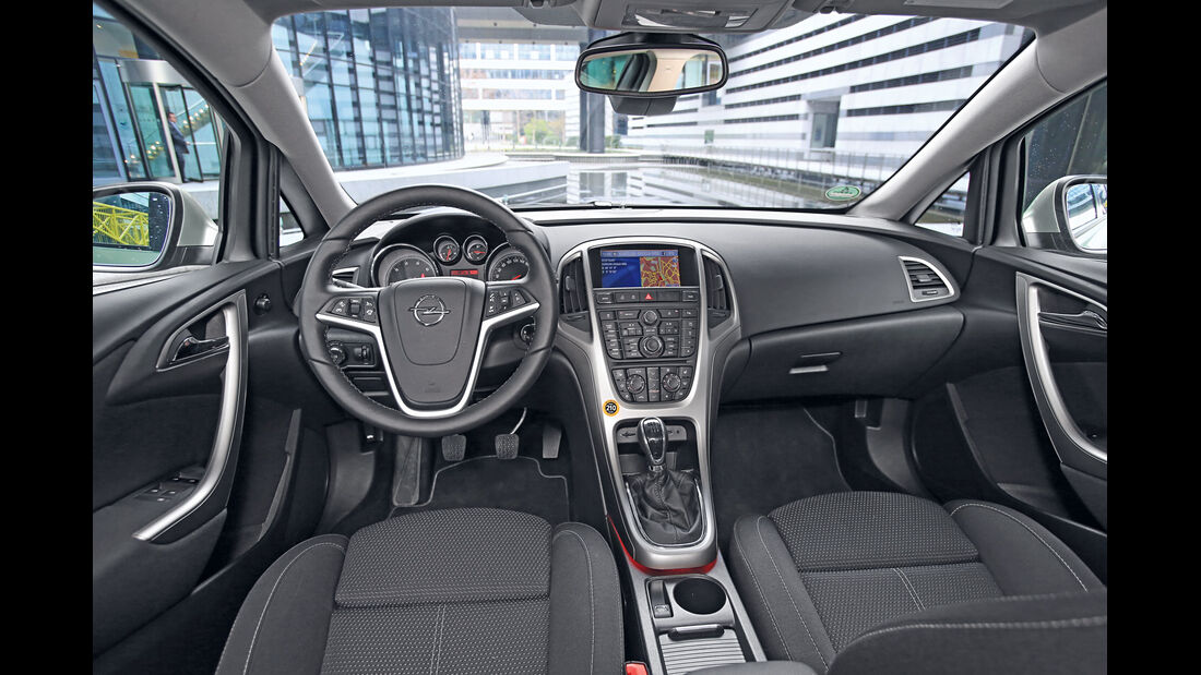 Opel Astra Sports Tourer 1.7 CDTi Ecoflex Edition, Cockpit