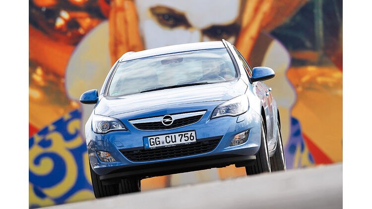 Opel Astra Sports Tourer Im Test Lifestyle Kombi Mit Neuem Namen Auto Motor Und Sport