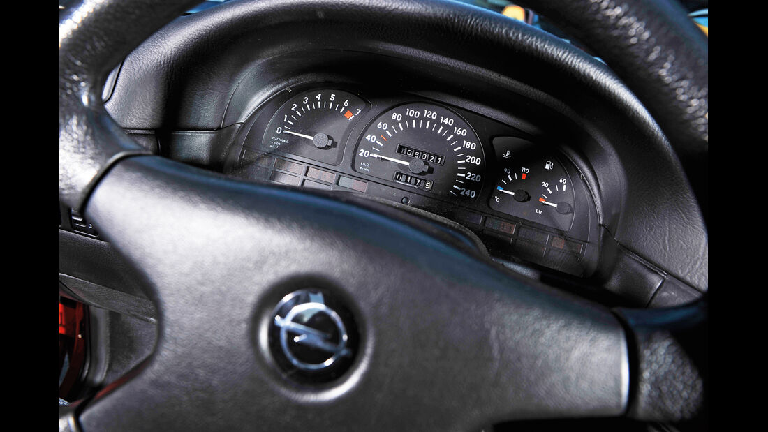 Opel Calibra 2.0i, Rundinstrumente, Lenkrad
