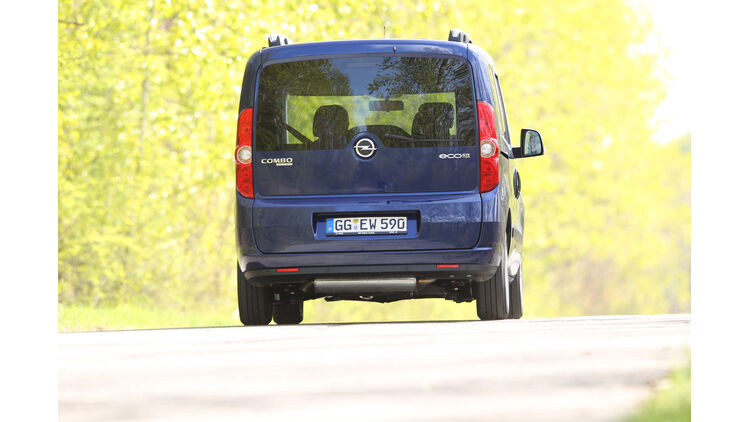 Opel Combo 1 4 Turbo Cng Fahrbericht Aufgeladene Erdgas Variante Auto Motor Und Sport