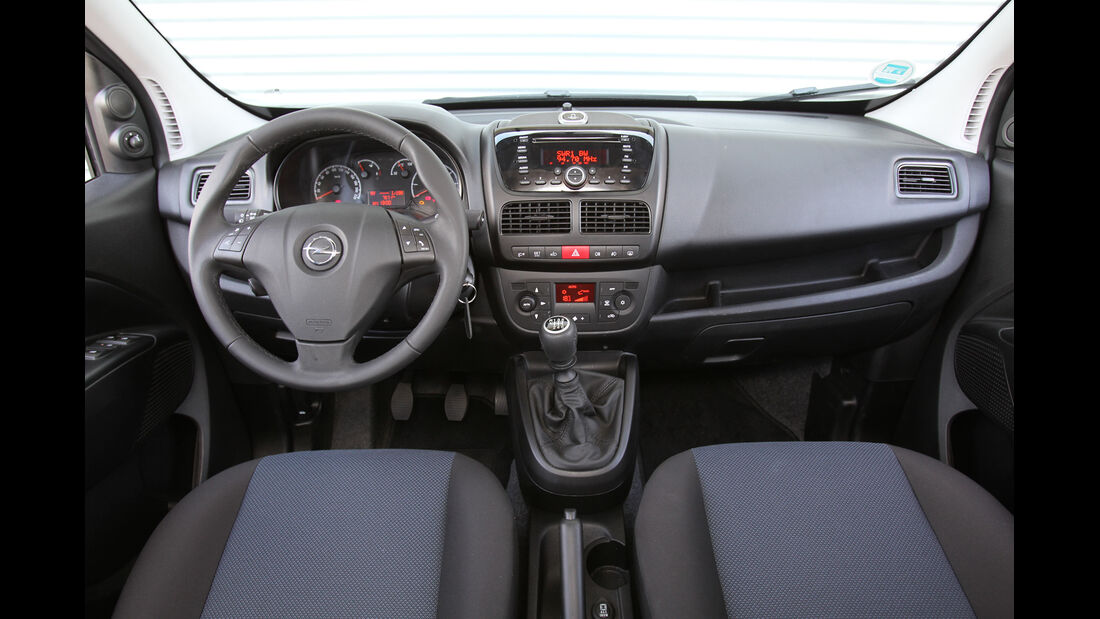 Opel Combo, Cockpit, Lenkrad