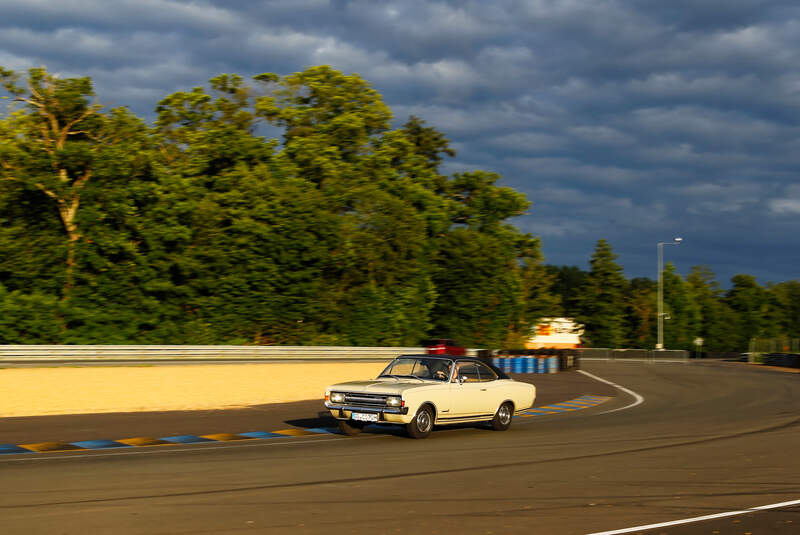 Opel Commodore A Coupé, Le Mans, Reise, Impression