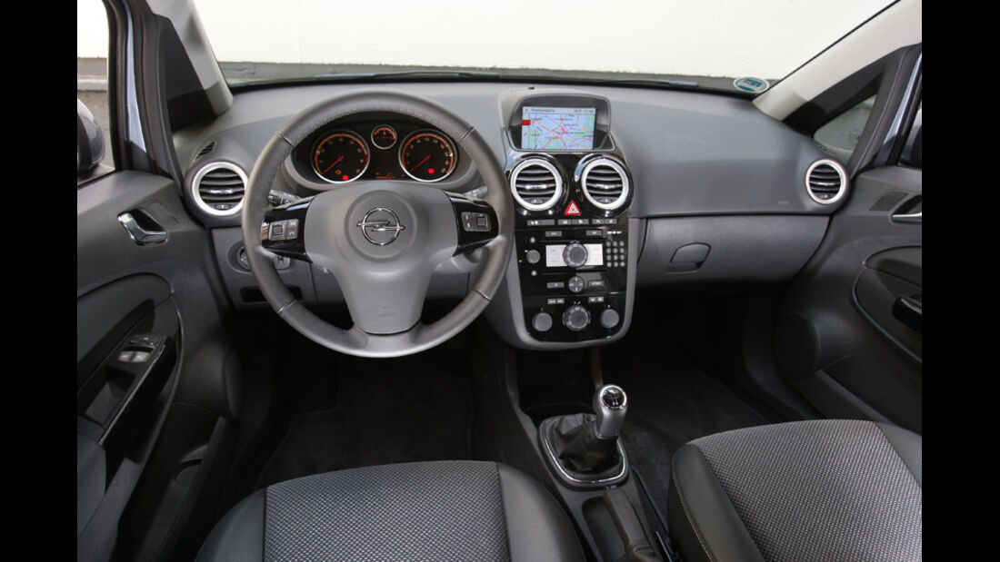 Opel Corsa 1.4, Cockpit