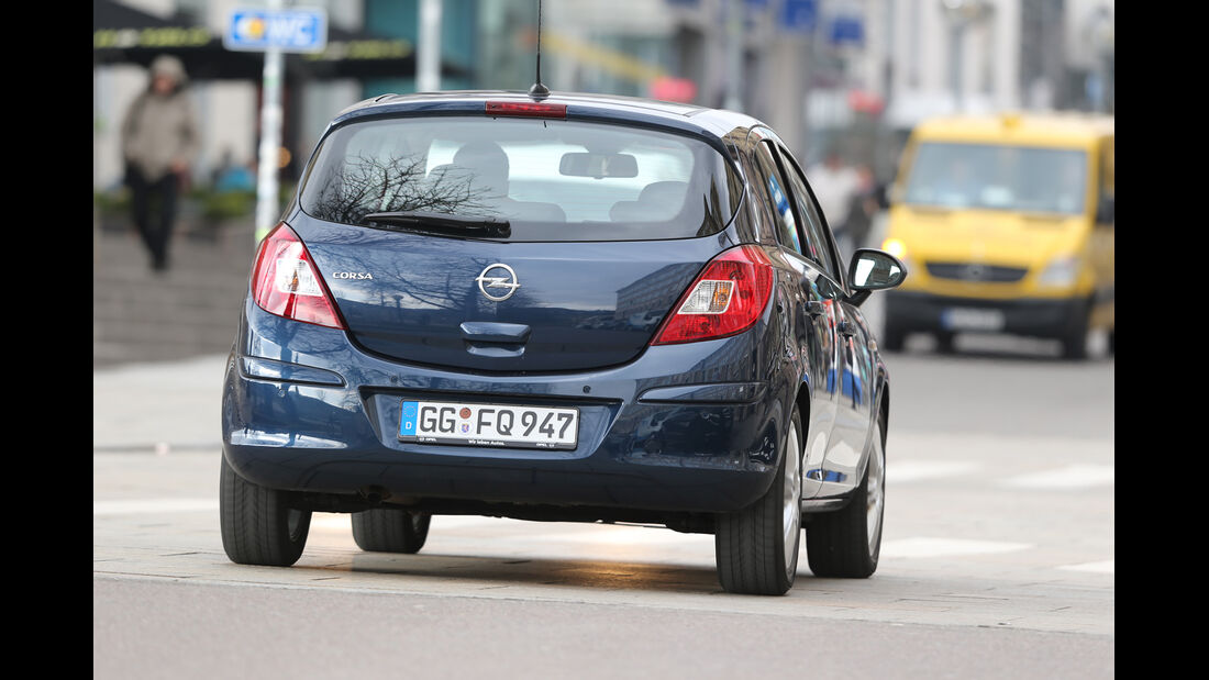 Opel Corsa 1.4 Innovation, Heckansicht