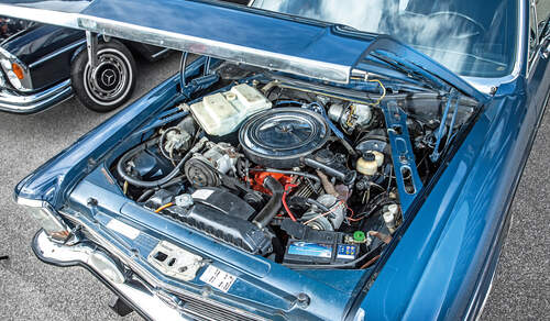 Opel Diplomat V8, Motor