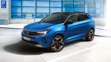 Opel Grandland Hybrid 4