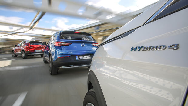 Opel Grandland X Hybrid4, Peugeot 3008 Hybrid4, Volvo XC40 T5 Twin Engine