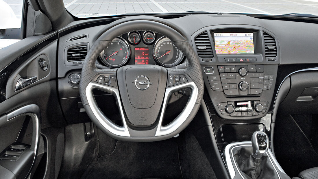 Opel Insignia 2.0 CDTi Biturbo Sport, Cockpit, Lenkrad