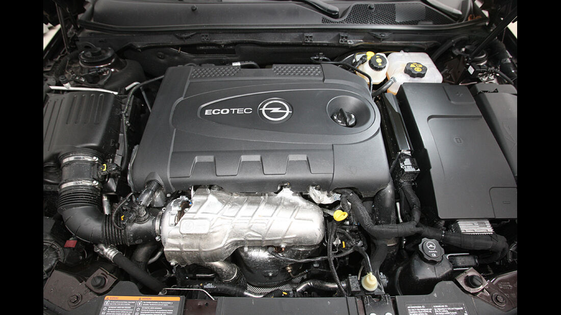 Opel Insignia, Motor