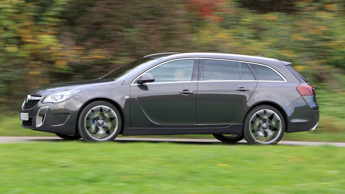 Opel Insignia OPC Sports Tourer Unlimited, Seitenansicht