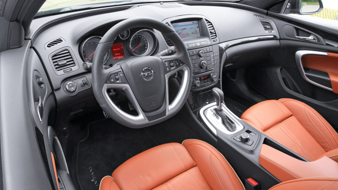 Opel Insignia Sports Tourer, Cockpit