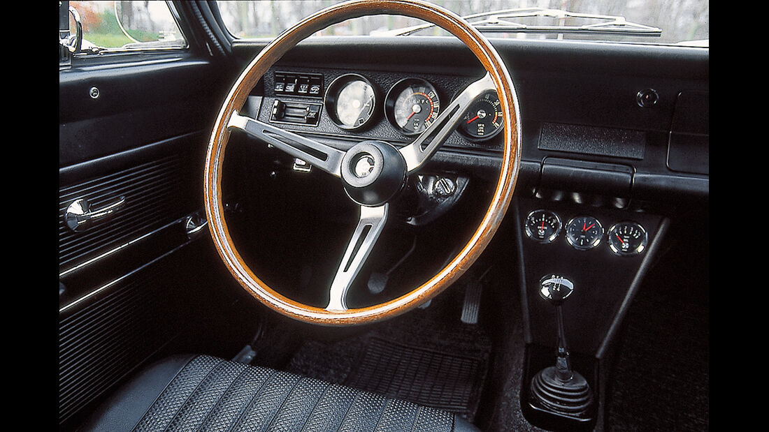 Opel Kadett B Rallye, Lenkrad, Cockpit