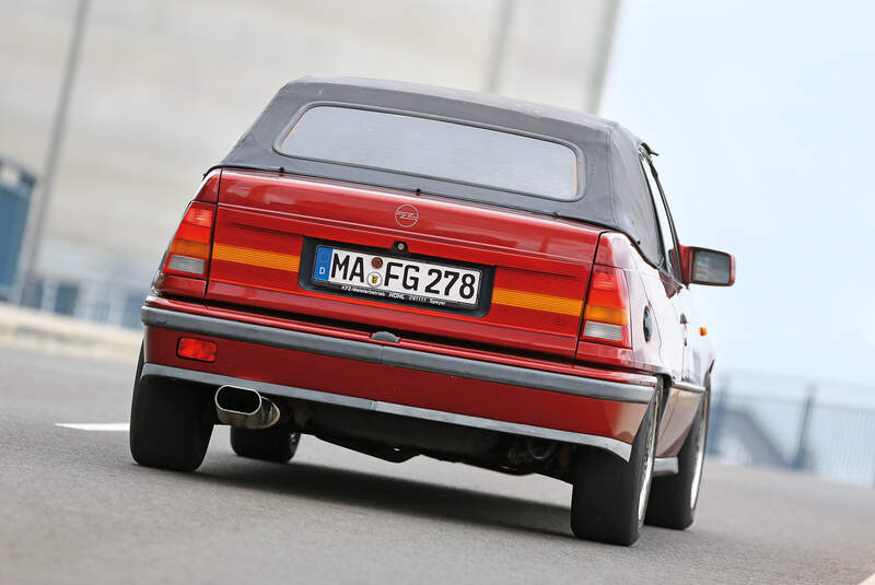 Opel Kadett E 2.0 GSi Cabriolet, Heckansicht