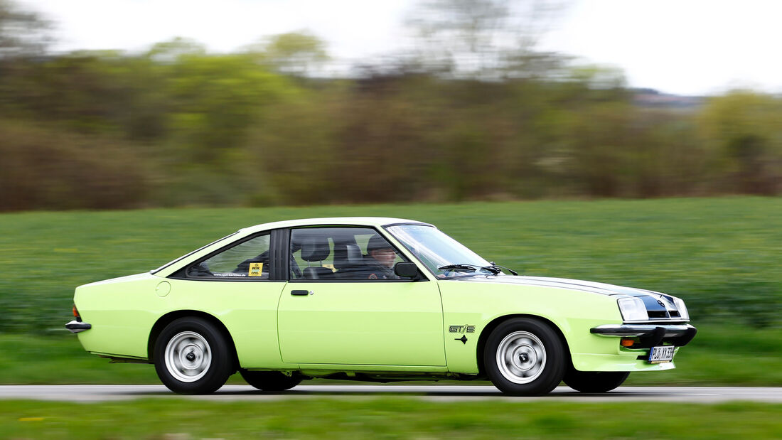 Opel Manta B Motor Klassik Service-Station