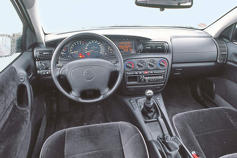 Opel Omega Caravan, 