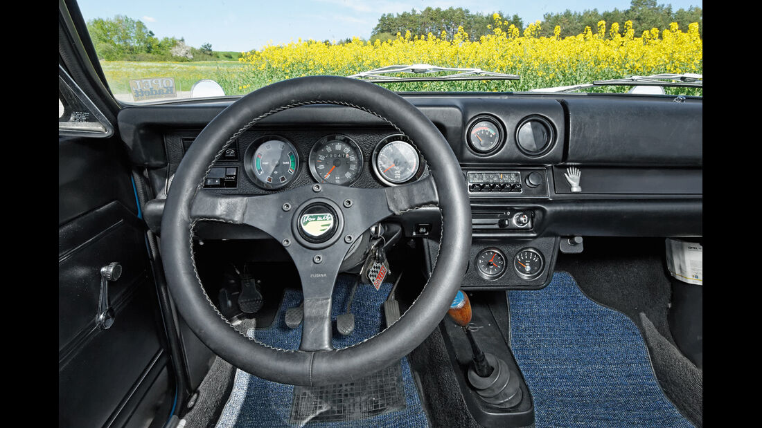 Opel Rallye Kadett 1100 SR, Lenkrad, Bedienelemente