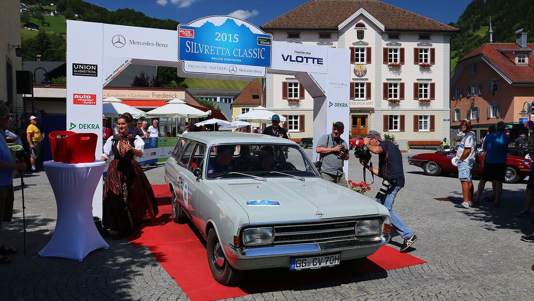 Opel Rekord C Caravan bei der Silvretta Classic 2015
