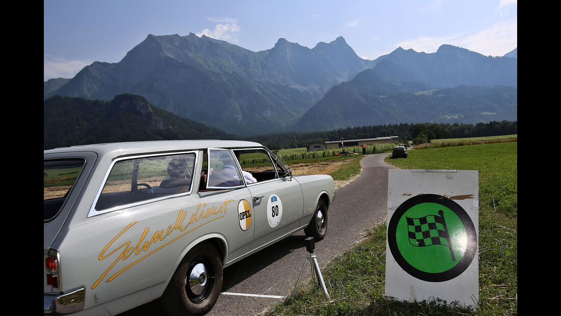 Opel Rekord C Caravan bei der Silvretta Classic 2015