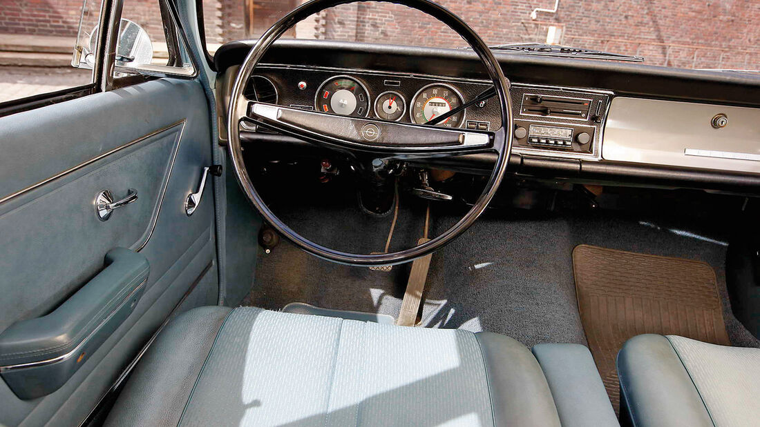 Opel Rekord C, Cockpit, Lenkrad