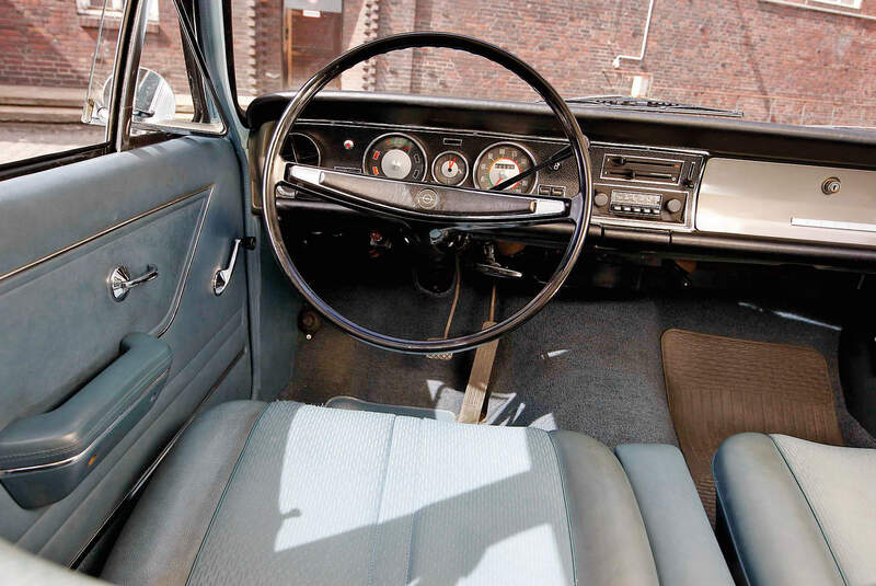 Opel Rekord C, Cockpit, Lenkrad