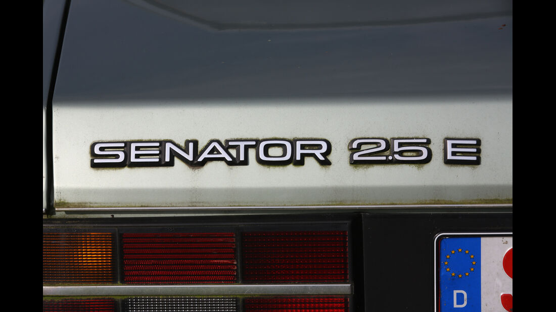 Opel Senator 2.5 E, Typenbezeichnung
