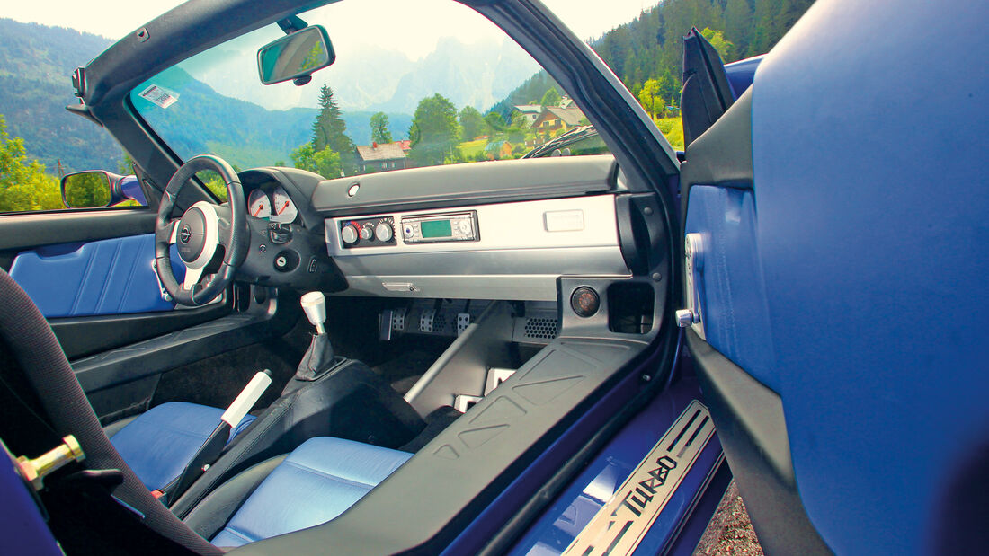 Opel Speedster, Cockpit