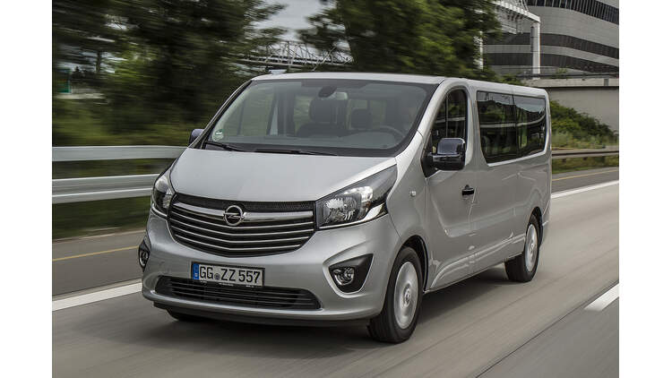 opel vivaro tourer 2020