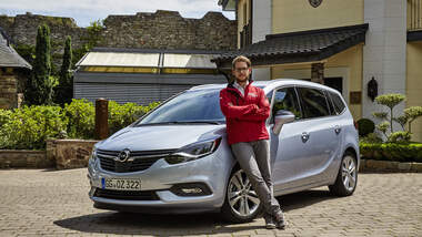 Opel Zafira Facelift 2016