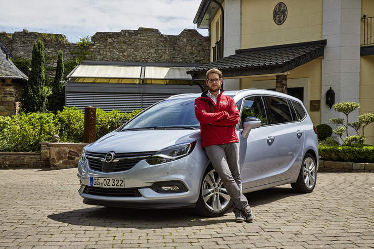 Opel zafira 2016