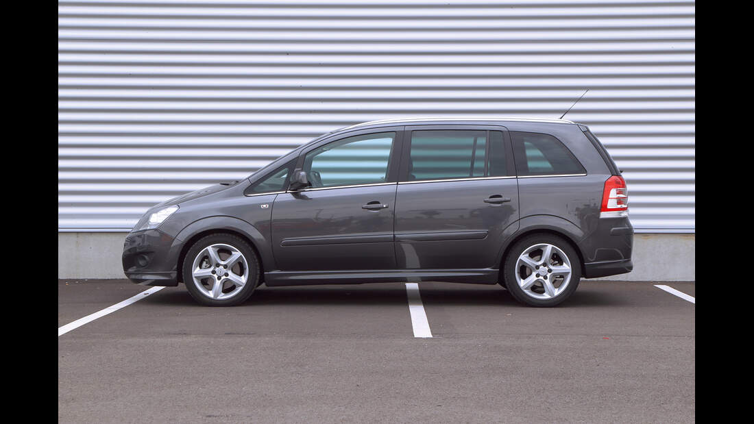 Opel Zafira Family vs Zafira Tourer:Welcher ist der bessere Kauf ...