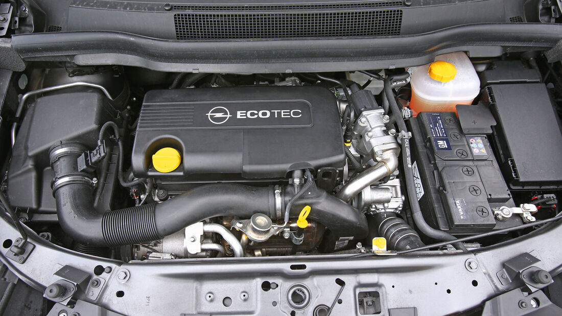 Opel Zafira, Motor