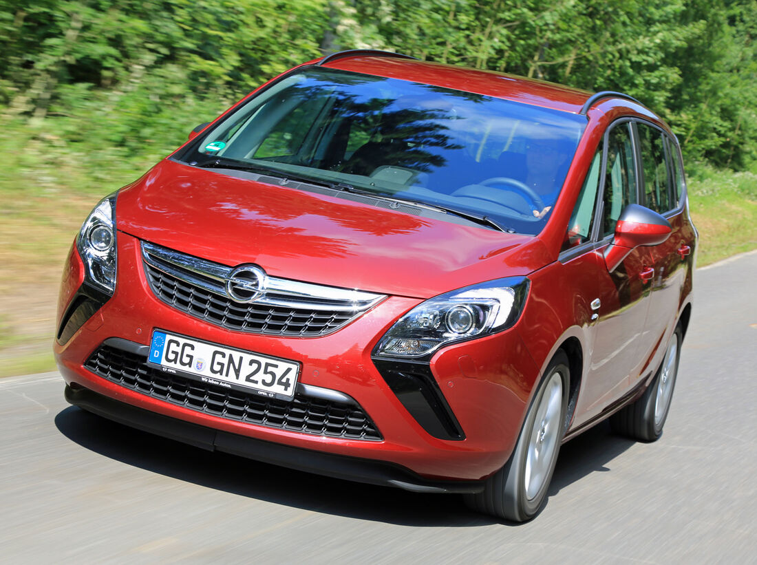 Opel Zafira Tourer 16 Turbo Im Fahrbericht Vergnüglicher Familien Van Auto Motor Und Sport 3673