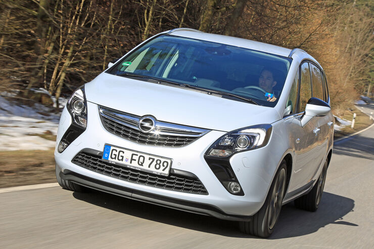 Opel Zafira Tourer Im Fahrbericht Fur Eilige Familienvater Technische Daten Auto Motor Und Sport