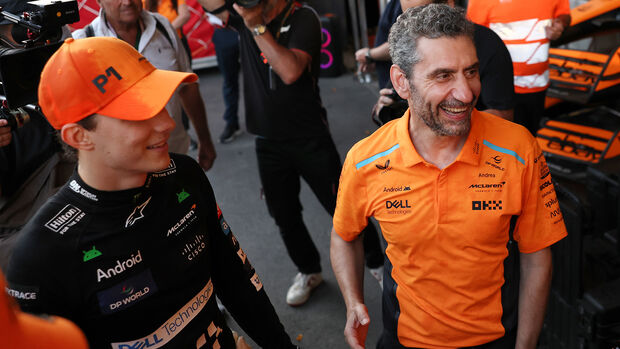 Oscar Piastri - Andrea Stella - McLaren - Formel 1 - GP Aserbaidschan - Baku - 15. September 2024