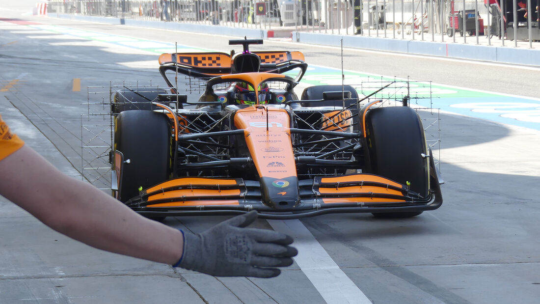 Oscar-Piastri-McLaren-F1-Test-Bahrain-21-Februar-2024-169Gallery-d9b7c8b2-2082522.jpg