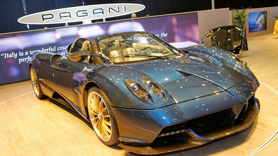 Pagani Huayra Roadster