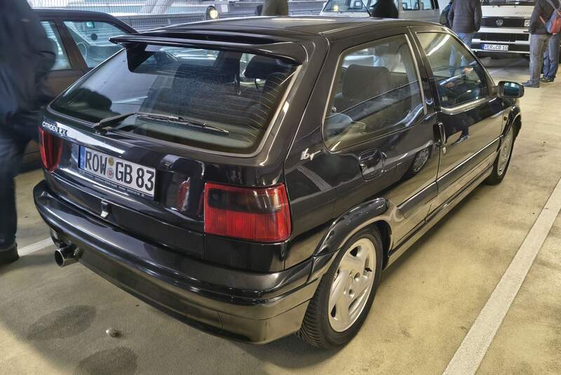 Parkhaus auf der Bremen Classic Motorshow