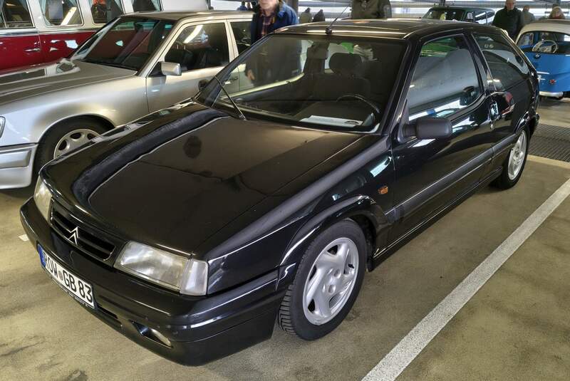 Parkhaus auf der Bremen Classic Motorshow