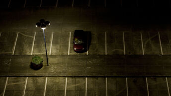 Parkplatz Dunkelheit Nacht Diebstahl