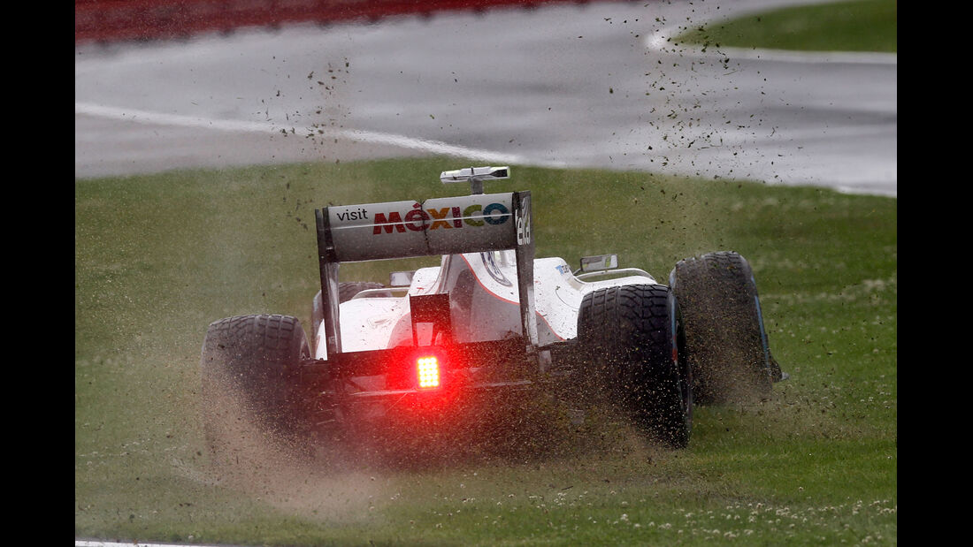 Perez GP England F1 Crashs 2012