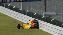 Petrov Crash GP Japan