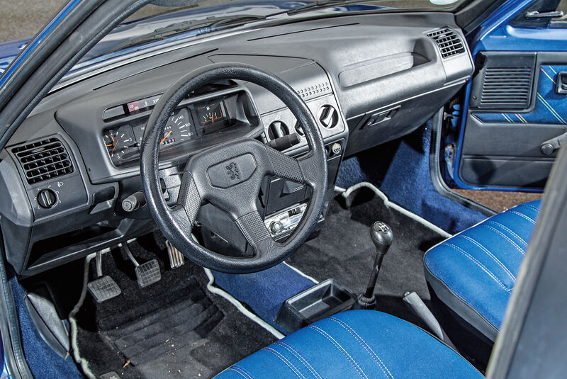 Peugeot 205 Cabriolet CJ, Cockpit