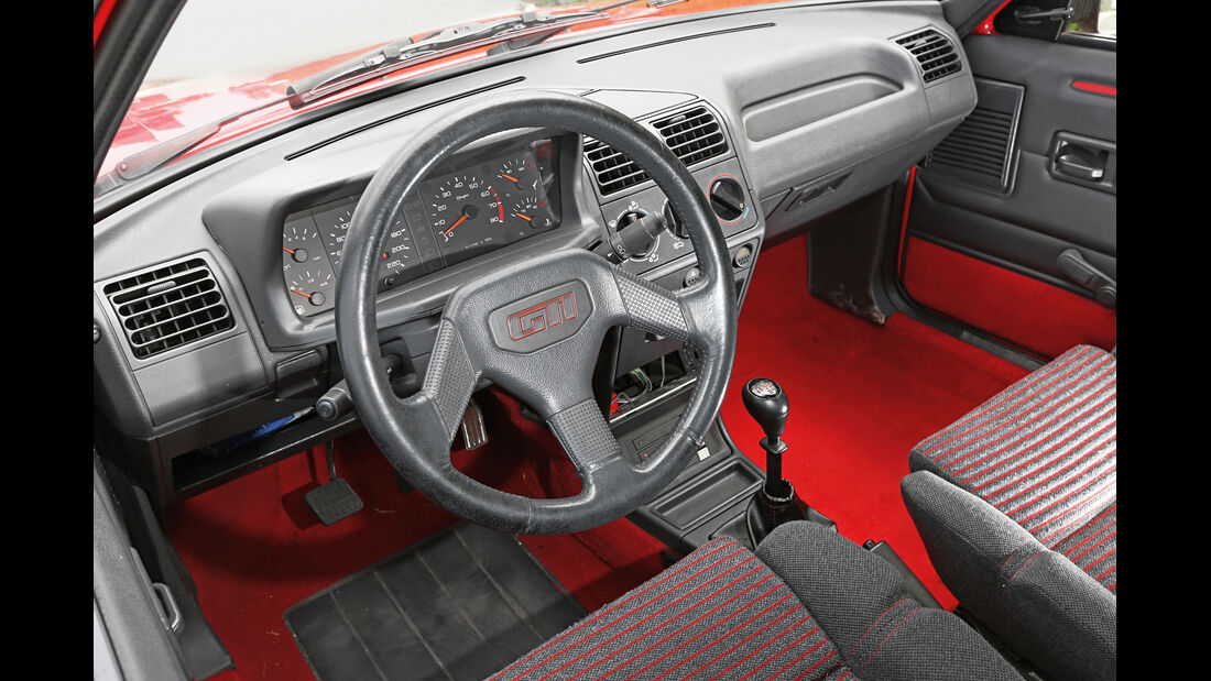 Peugeot 205 GTI, Cockpit