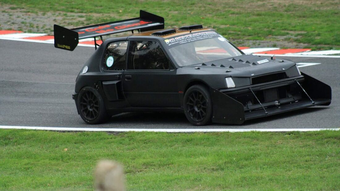 Peugeot 205 Twin-Engine