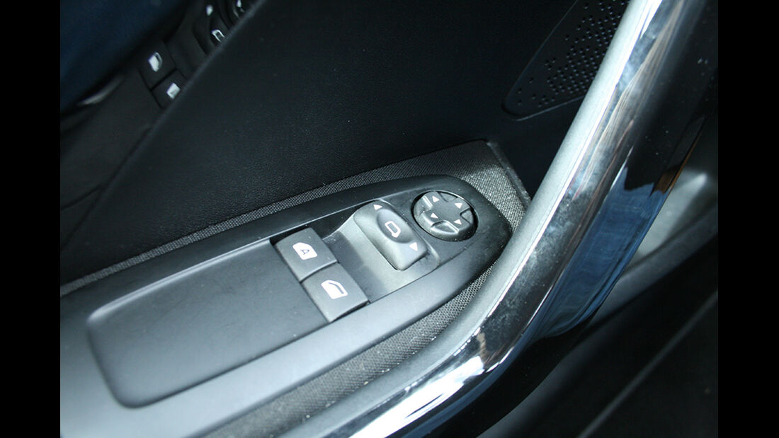 Peugeot 208, Innenraum-Check, elektrische Außenspiegelverstellung