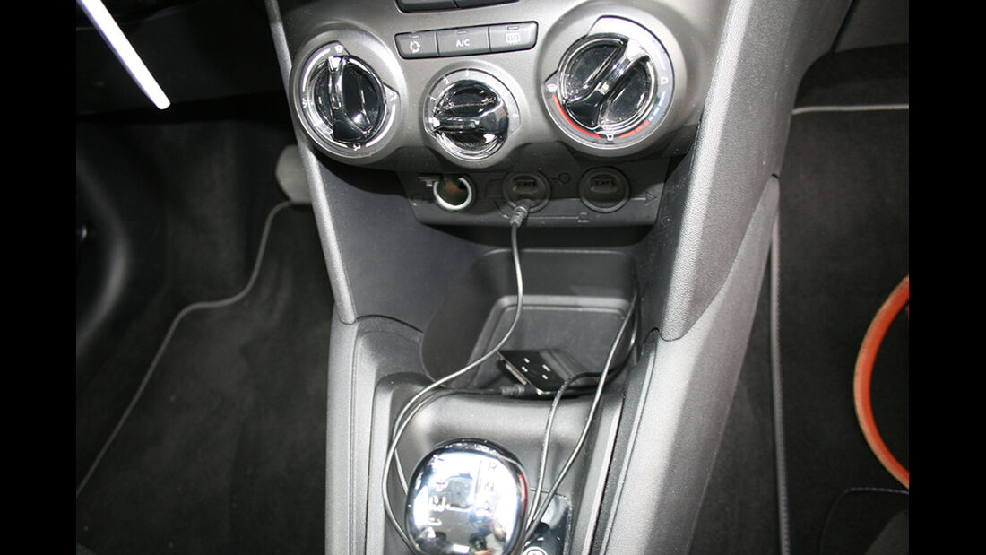 Peugeot 208, Innenraum-Check, iPod AUX