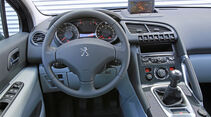 Peugeot 3008 1.6 VTi 120 ACTIVE, Cockpit, Lenkrad