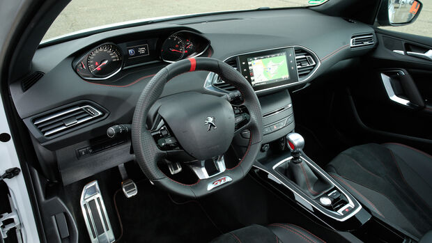 Peugeot 308 GTi, Cockpit
